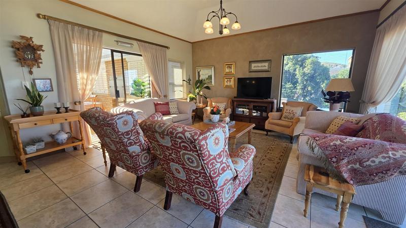 3 Bedroom Property for Sale in Glentana Western Cape